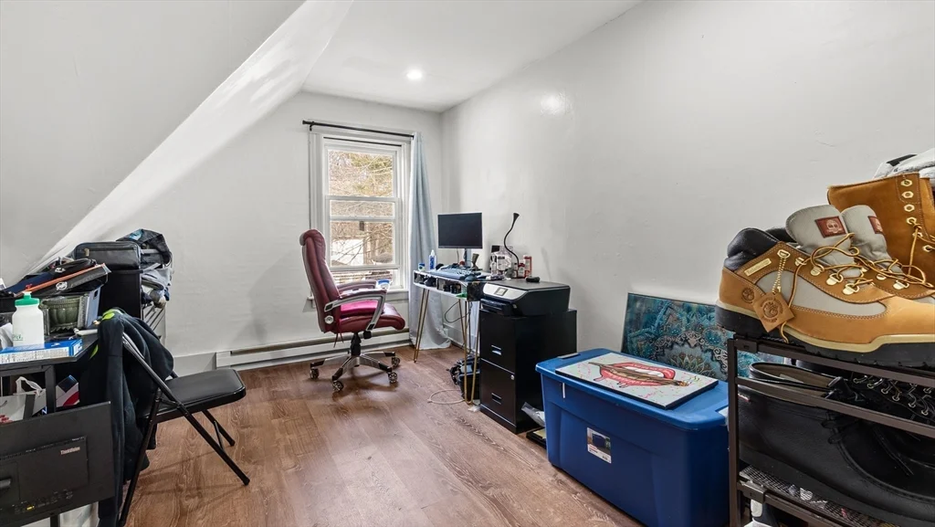 4 bed, 1 bath apartment for rent at 6 Crescent St Unit 6, Whitinsville — photo 19 of 24