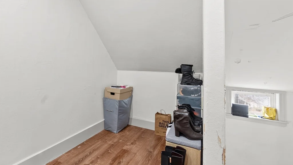 4 bed, 1 bath apartment for rent at 6 Crescent St Unit 6, Whitinsville — photo 15 of 24