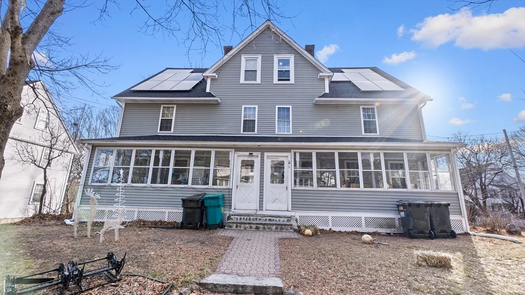 4 bed, 1 bath apartment for rent at 6 Crescent St Unit 6, Whitinsville — photo 1 of 24