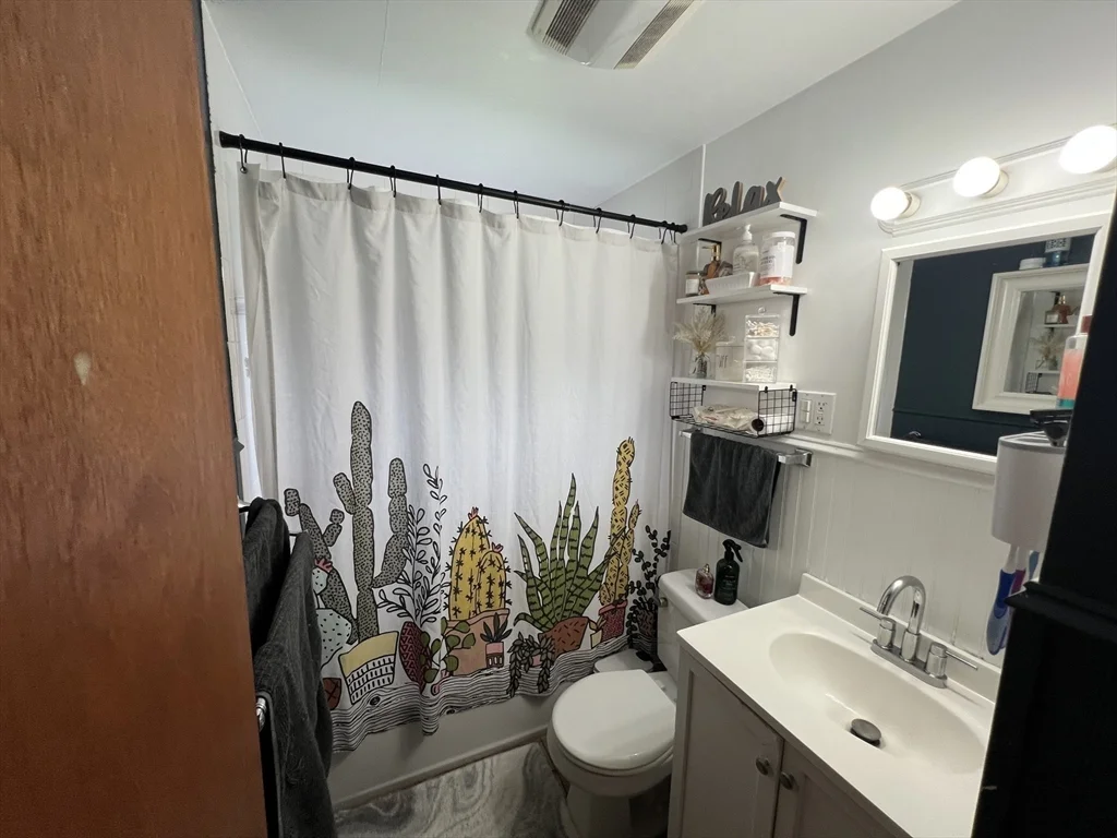 2 bed, 1 bath apartment for rent at 6 Cresthill Rd Unit 6, Brighton — photo 13 of 17