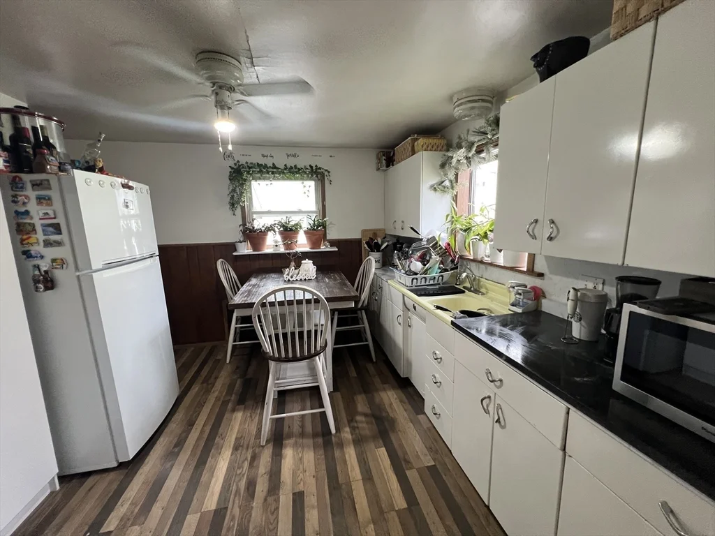 2 bed, 1 bath apartment for rent at 6 Cresthill Rd Unit 6, Brighton — photo 7 of 17