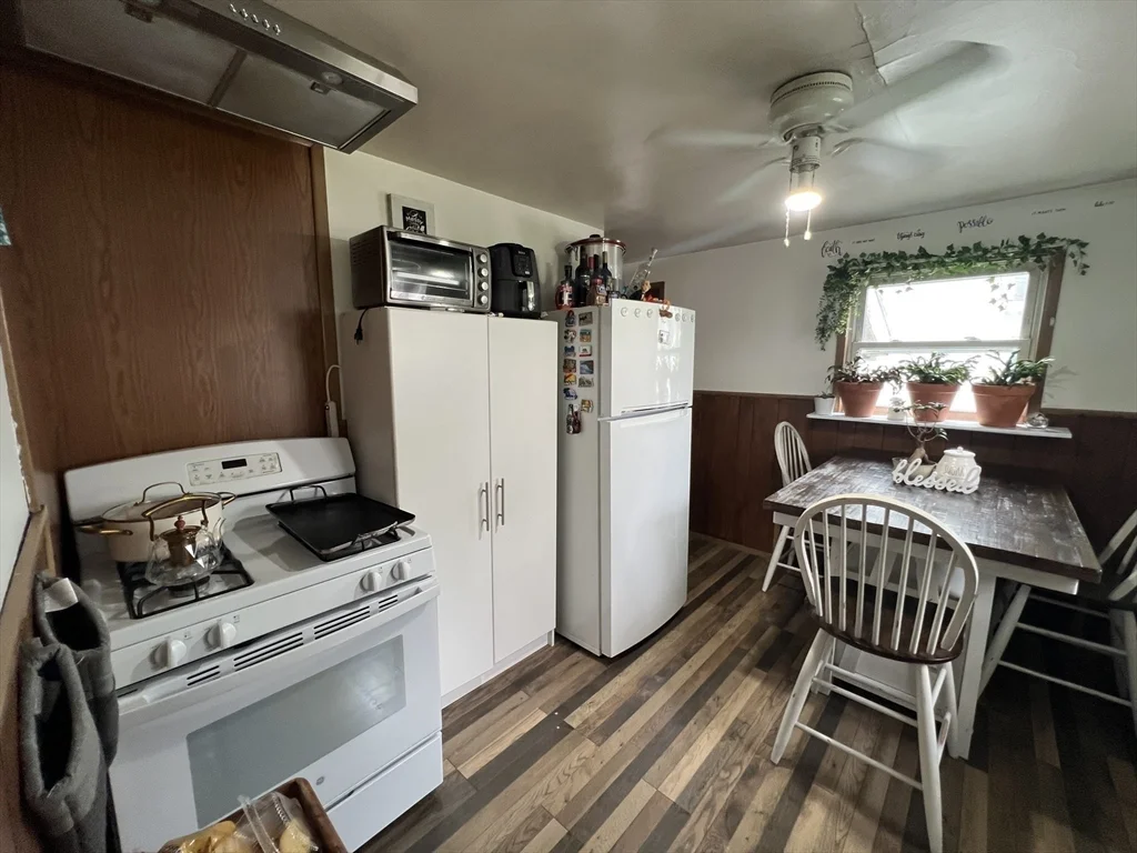 2 bed, 1 bath apartment for rent at 6 Cresthill Rd Unit 6, Brighton — photo 8 of 17