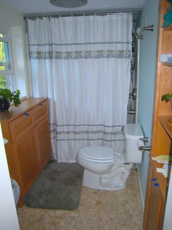 3 bed, 1 bath apartment for rent at 6 Cross Unit 1, Natick — photo 5 of 7