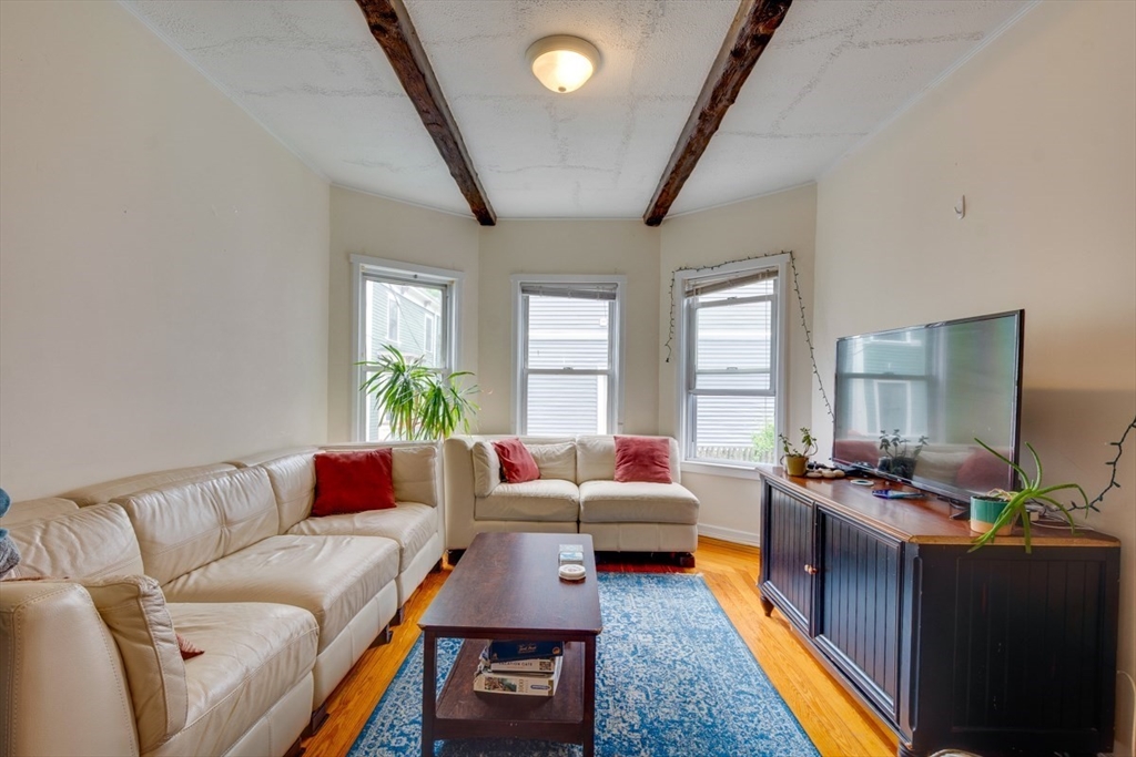 2 bed, 1 bath apartment for rent at 6 Cutter Park Unit 1, Davis Square — photo 1 of 11