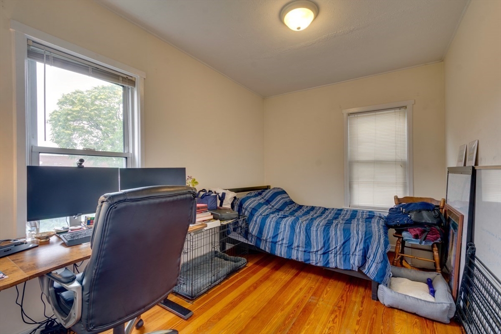 2 bed, 1 bath apartment for rent at 6 Cutter Park Unit 1, Davis Square — photo 9 of 11
