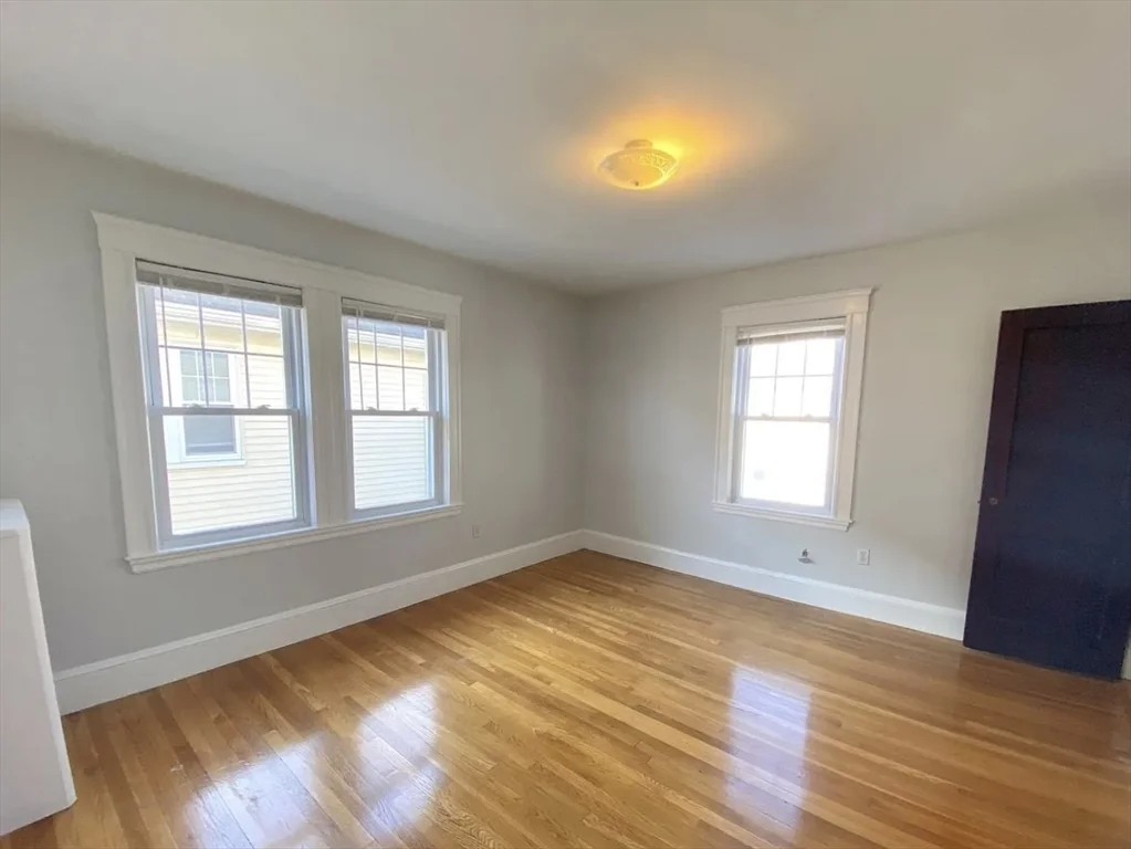 4 bed, 2 bath apartment for rent at 6 Dalton Rd Unit 6, Belmont — photo 14 of 21
