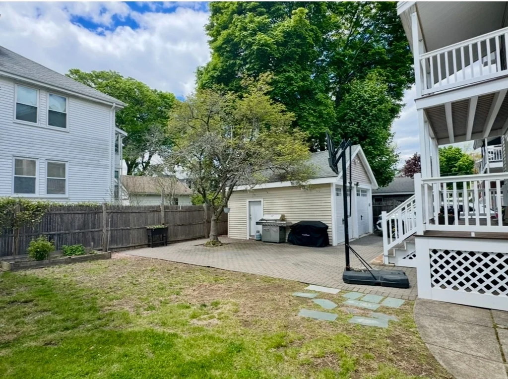 4 bed, 2 bath apartment for rent at 6 Dalton Rd Unit 6, Belmont — photo 21 of 21