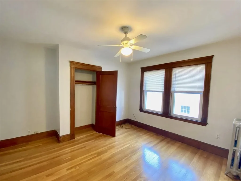 4 bed, 2 bath apartment for rent at 6 Dalton Rd Unit 6, Belmont — photo 15 of 21