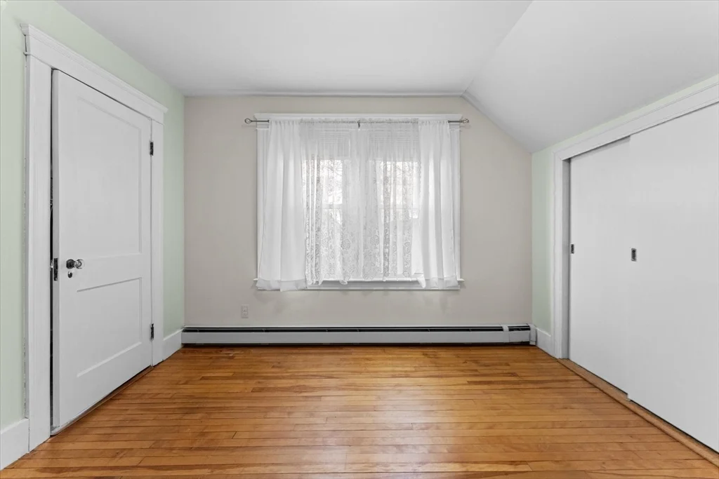 3 bed, 1 bath apartment for rent at 6 Davis Way, Worcester — photo 35 of 39