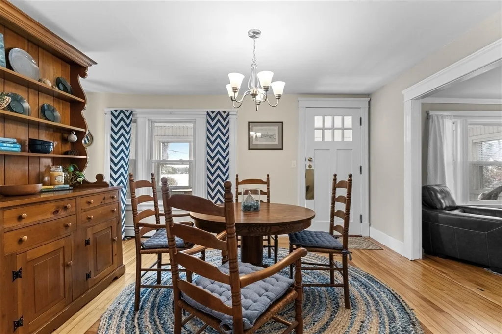 3 bed, 1 bath apartment for rent at 6 Davis Way, Worcester — photo 21 of 39