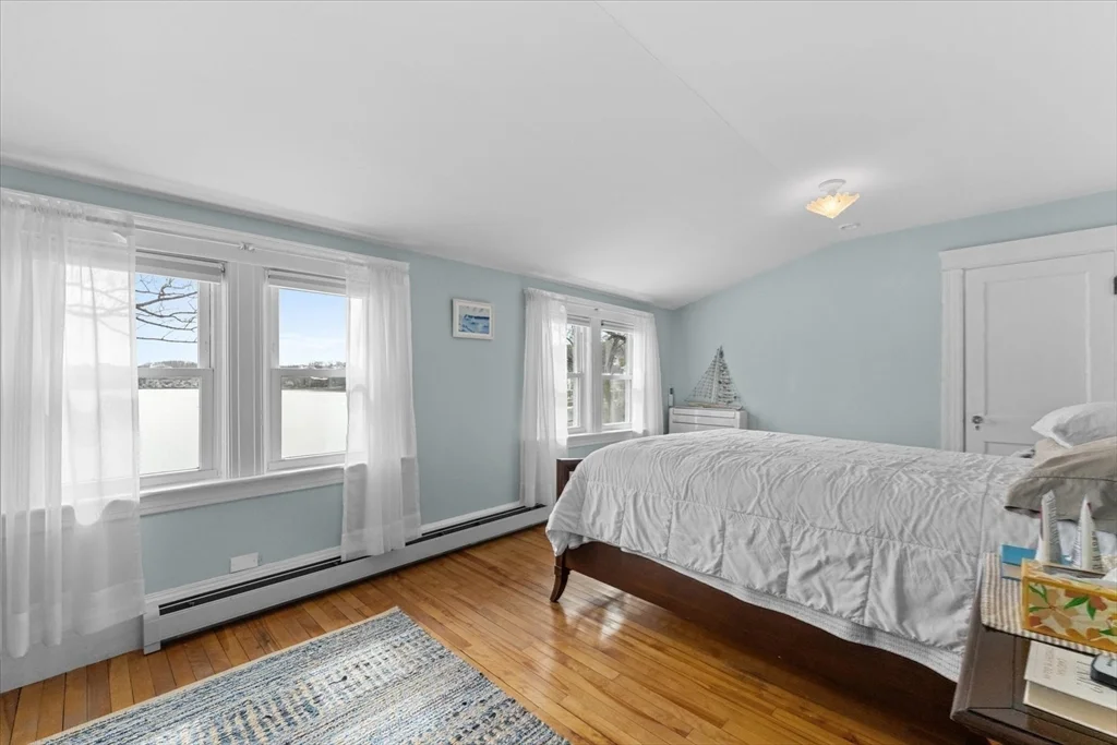 3 bed, 1 bath apartment for rent at 6 Davis Way, Worcester — photo 28 of 39