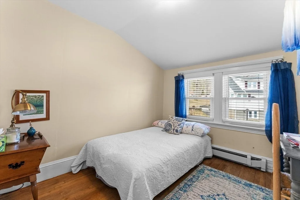 3 bed, 1 bath apartment for rent at 6 Davis Way, Worcester — photo 32 of 39