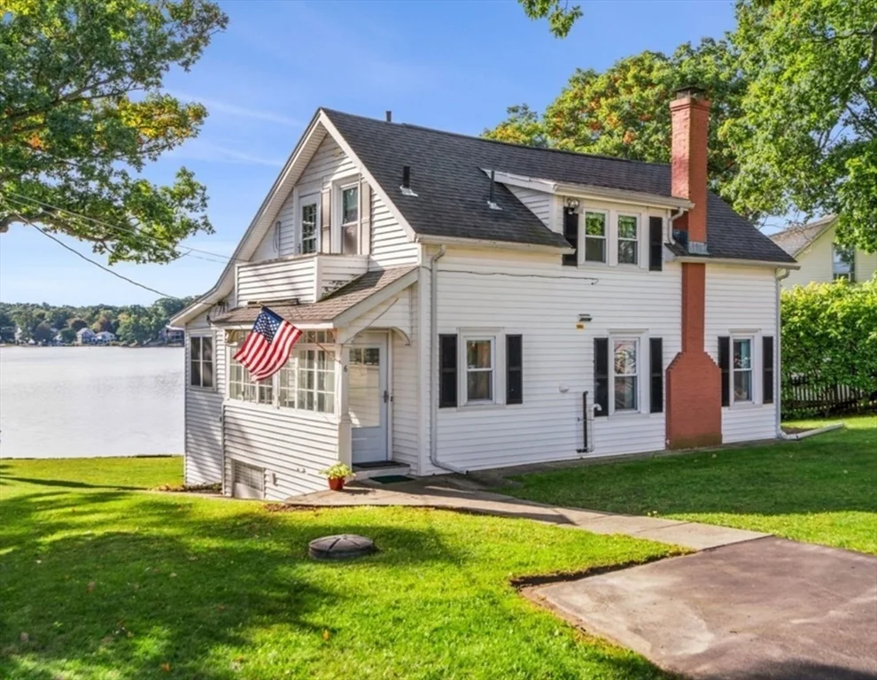 3 bed, 1 bath apartment for rent at 6 Davis Way, Worcester