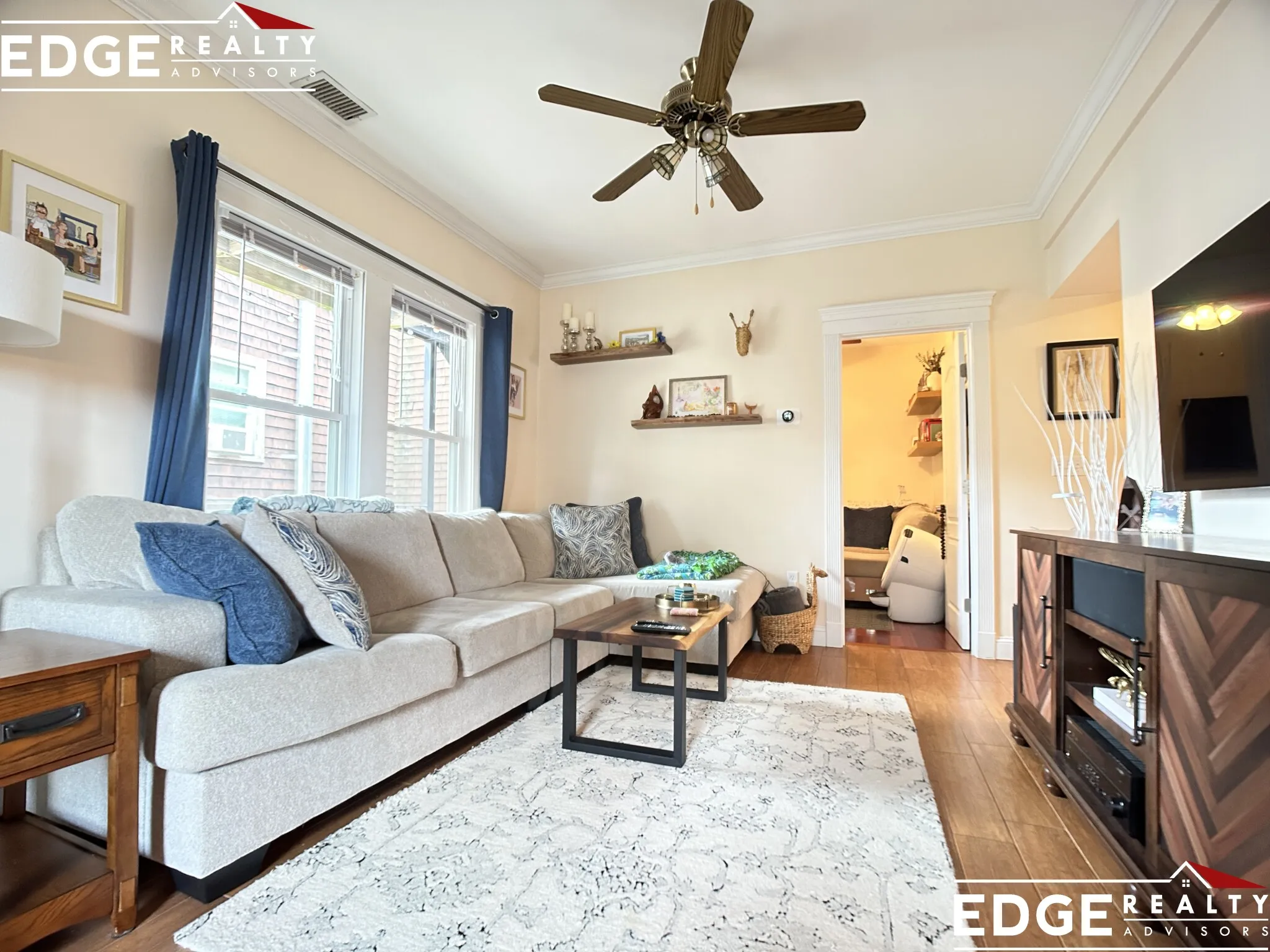 3 bed, 2 bath apartment for rent at 6 Delaware Pl Unit 2, Brighton — photo 4 of 12