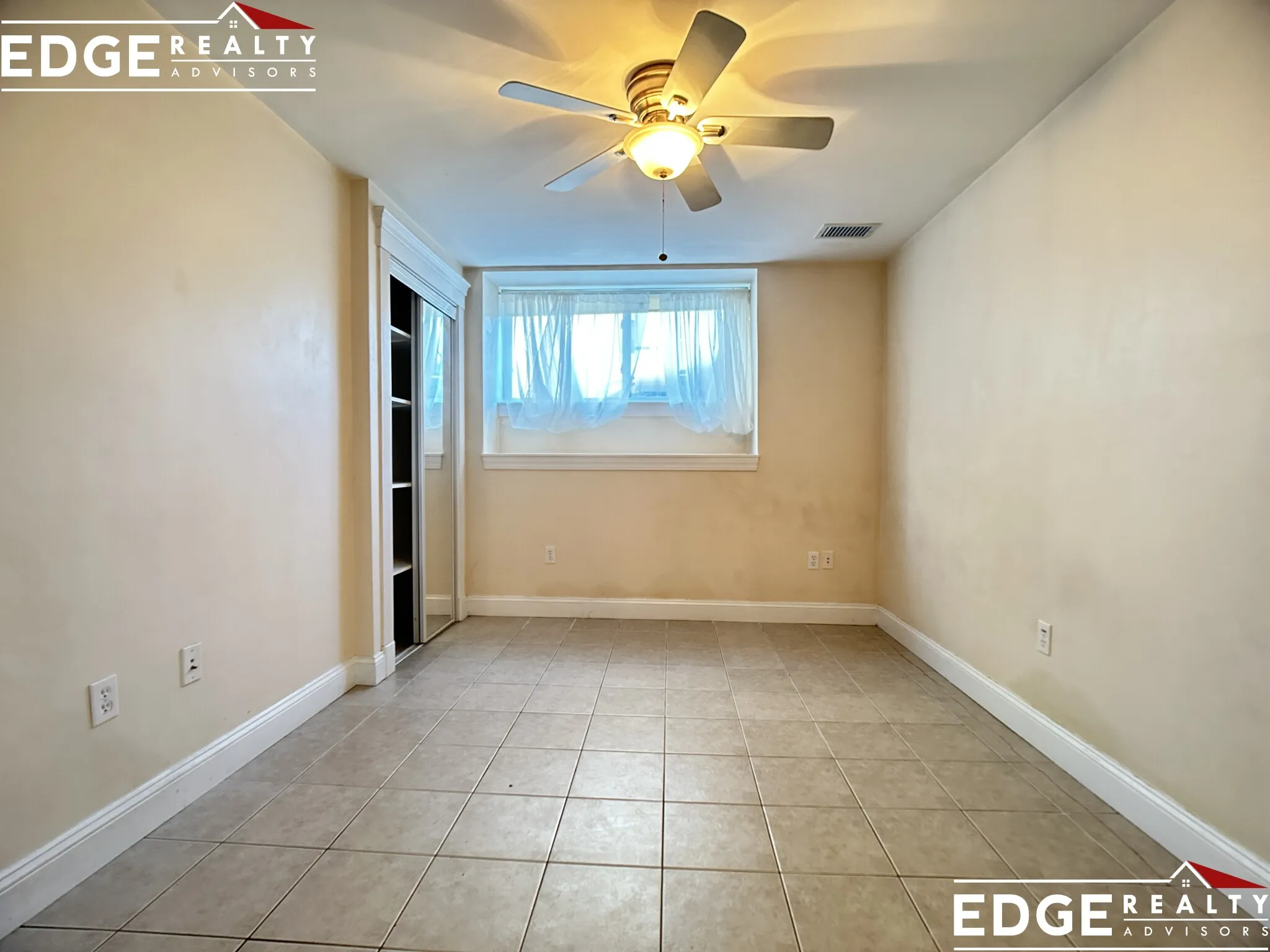 2 bed, 1 bath apartment for rent at 6 Delaware Pl Unit B, Brighton — photo 4 of 8