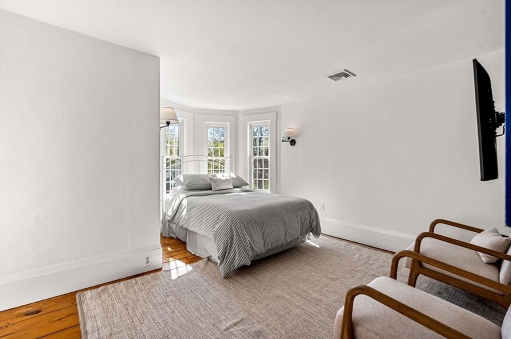 4 bed, 2 bath apartment for rent at 6 Depot St Unit SF, Westford — photo 15 of 20