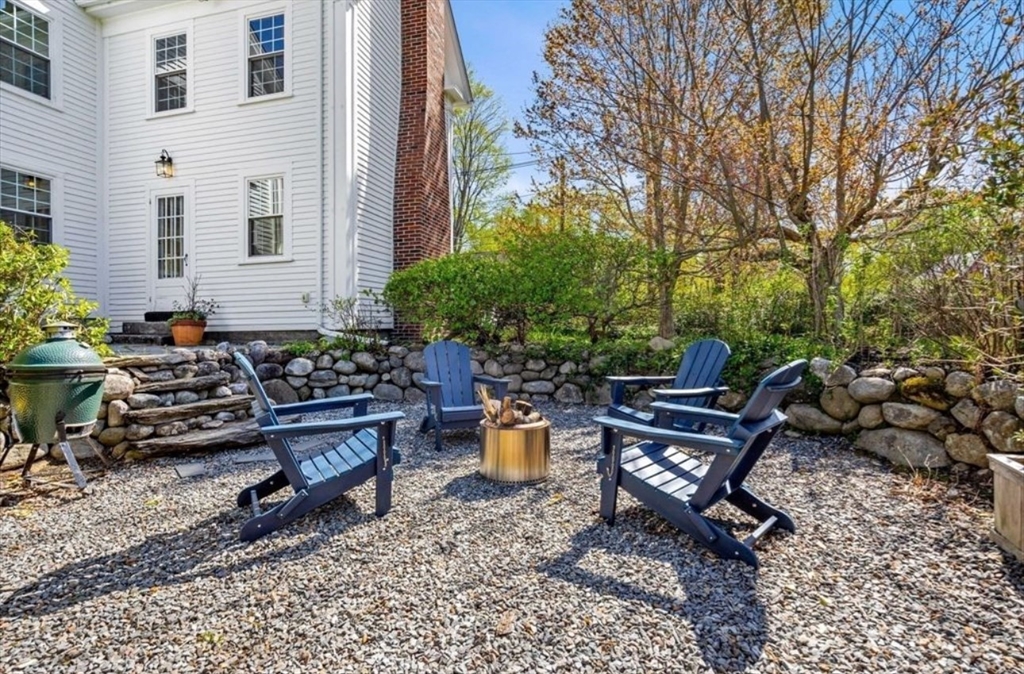4 bed, 2 bath apartment for rent at 6 Depot St Unit SF, Westford — photo 4 of 20