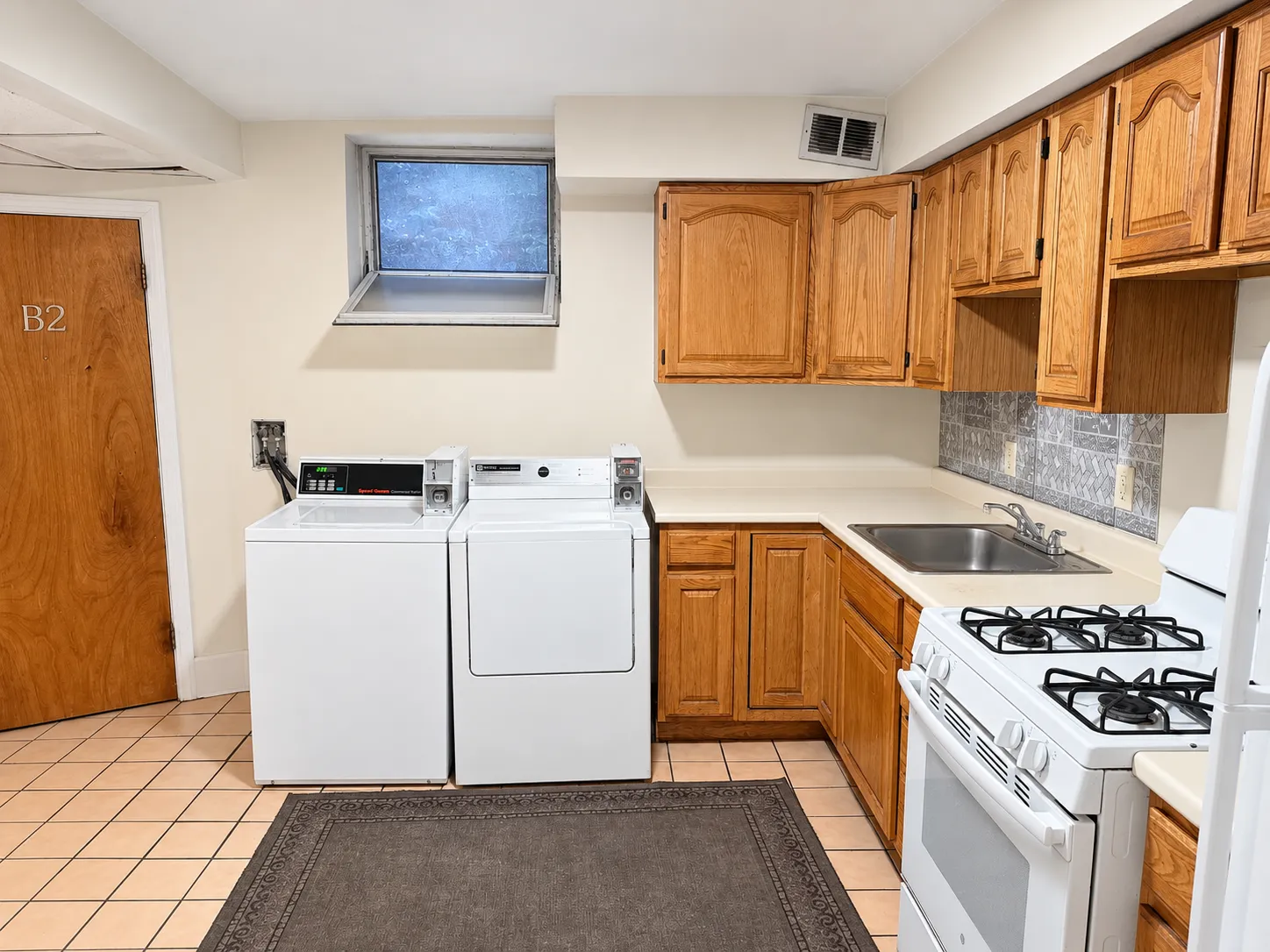 Studio bed, 1 bath apartment for rent at 6 Derne St Unit 14, Beacon Hill — photo 7 of 9
