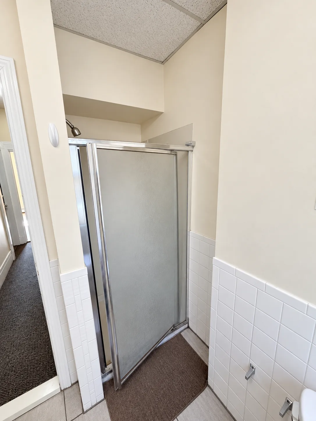 Studio bed, 1 bath apartment for rent at 6 Derne St Unit 14, Beacon Hill — photo 8 of 9