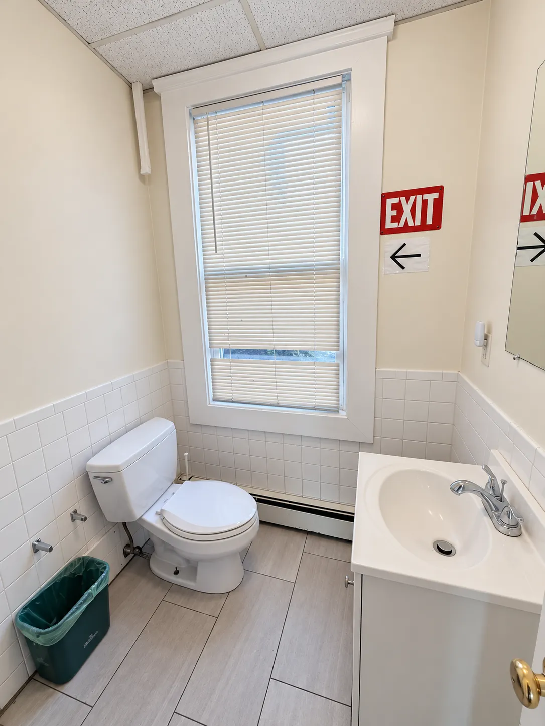1 bed, 1 bath apartment for rent at 6 Derne St Unit 4, Beacon Hill — photo 8 of 8