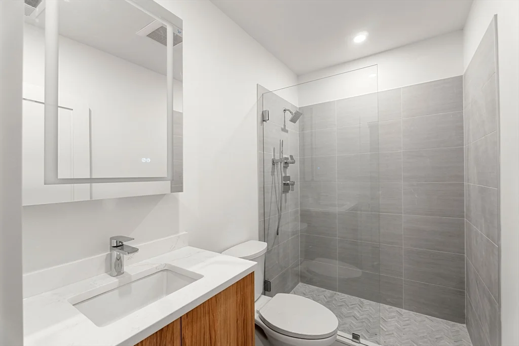 2 bed, 2 bath apartment for rent at 6 Devine Way Unit 2, South Boston — photo 19 of 29