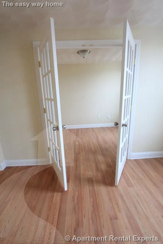 2 bed, 2 bath apartment for rent at 6 Douglass St Unit 3, Central Square — photo 18 of 20
