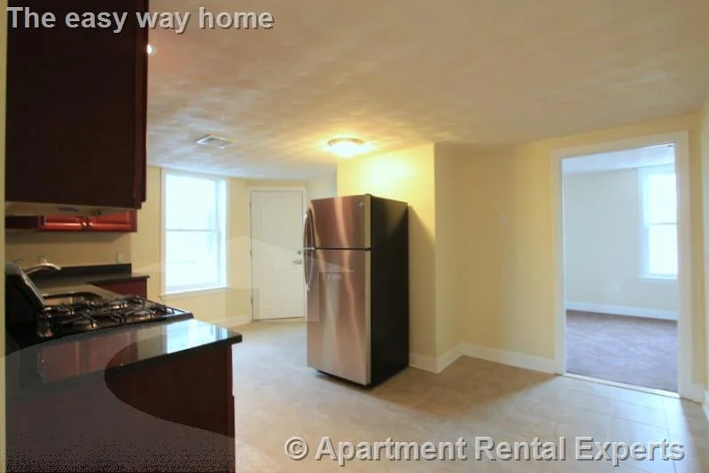 2 bed, 2 bath apartment for rent at 6 Douglass St Unit 3, Central Square — photo 4 of 20