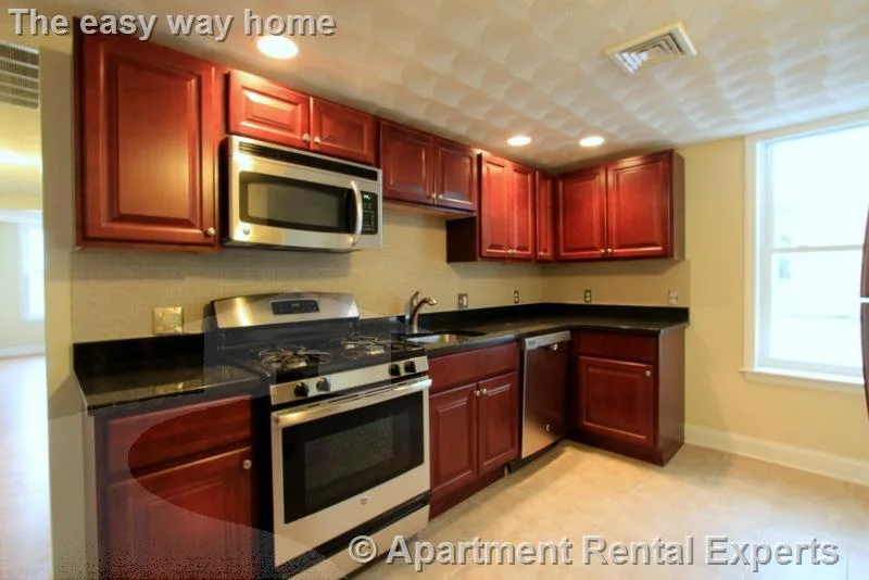 2 bed, 2 bath apartment for rent at 6 Douglass St Unit 3, Central Square — photo 1 of 20