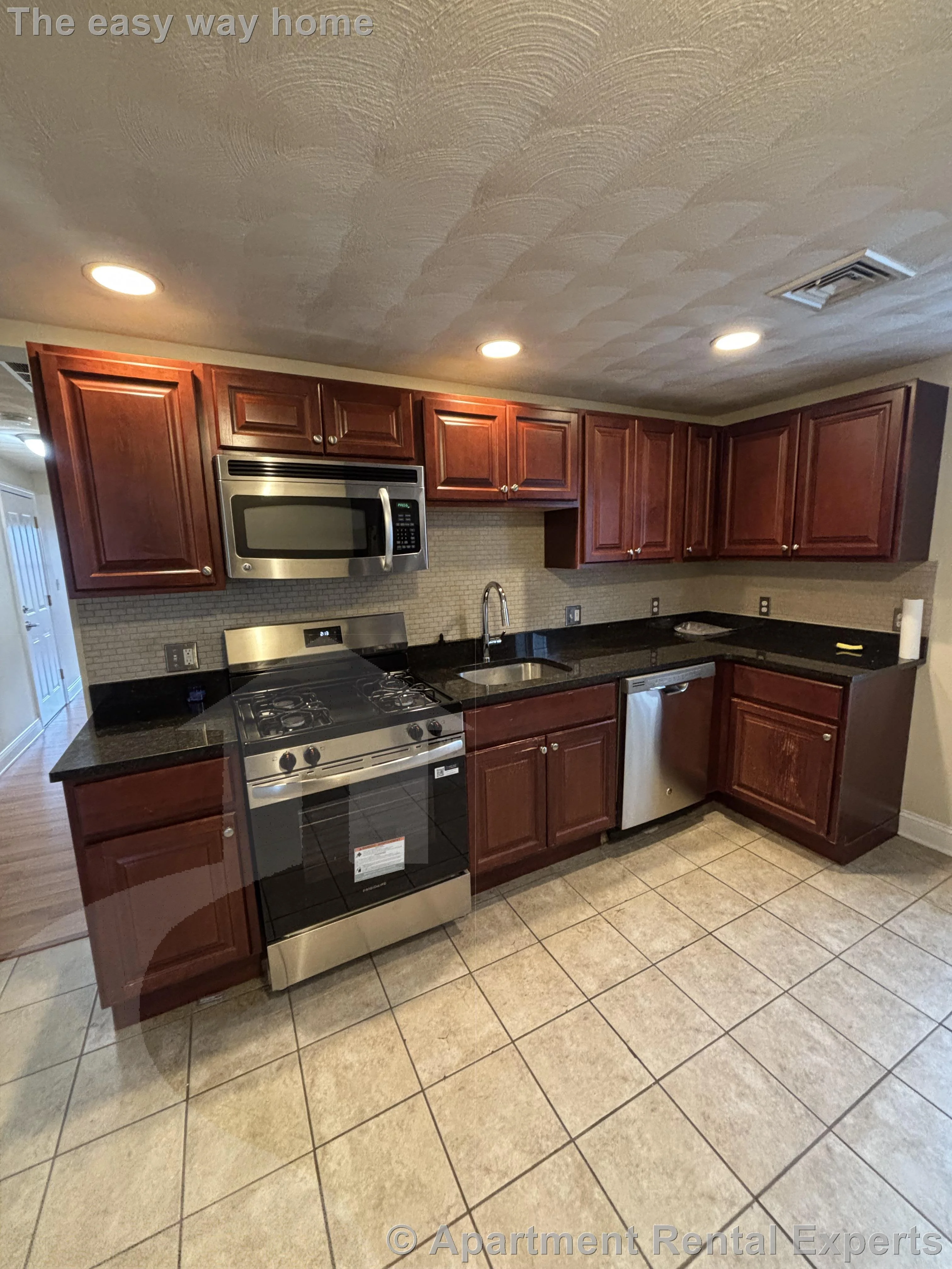 2 bed, 2 bath apartment for rent at 6 Douglass St Unit 4, Central Square — photo 11 of 14