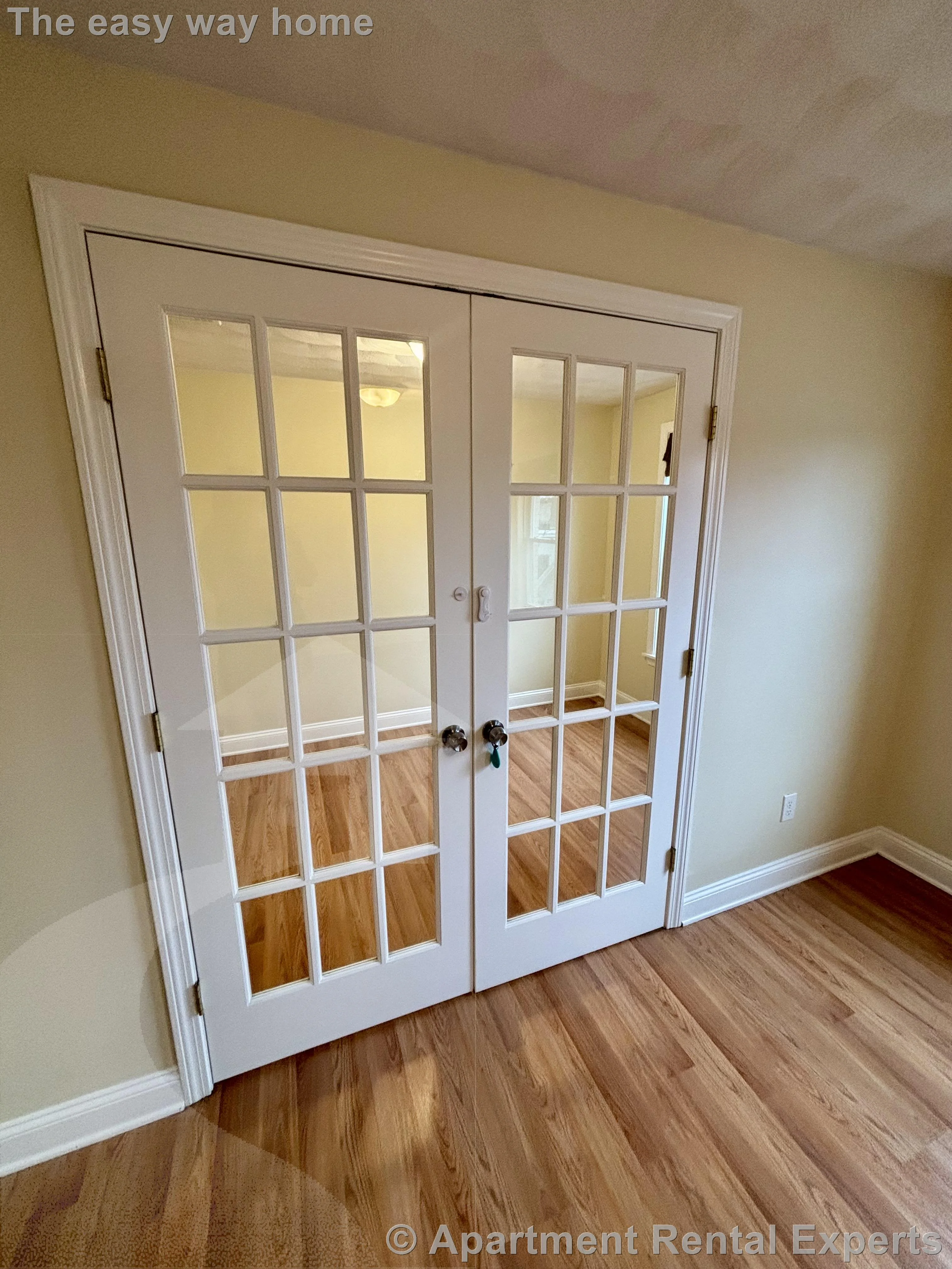 2 bed, 2 bath apartment for rent at 6 Douglass St Unit 4, Central Square — photo 3 of 14