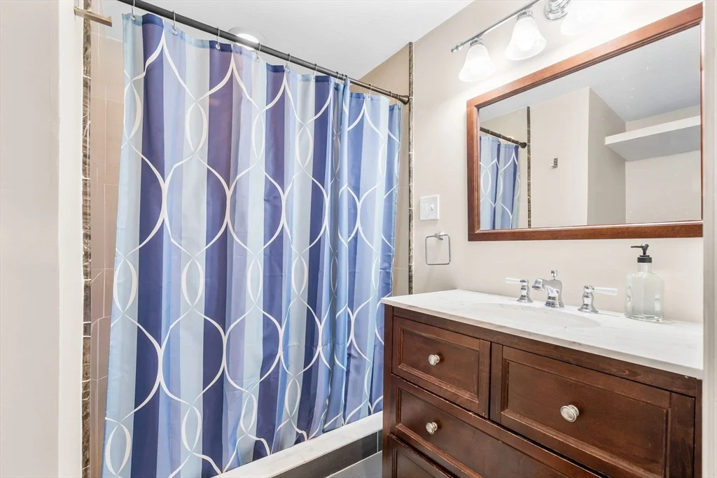 1 bed, 1 bath apartment for rent at 6 Drake Pl Unit 2, East Boston — photo 10 of 11