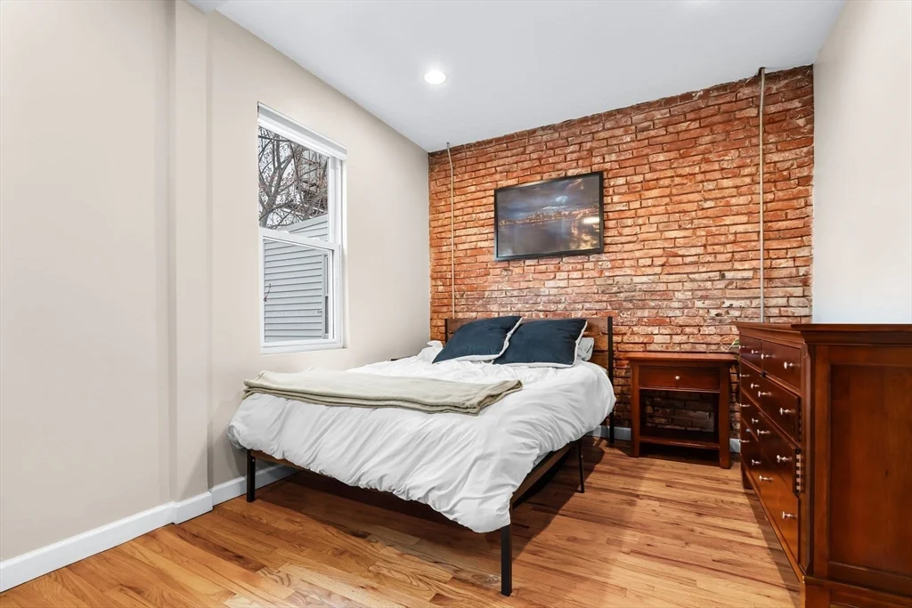 1 bed, 1 bath apartment for rent at 6 Drake Pl Unit 2, East Boston — photo 9 of 11