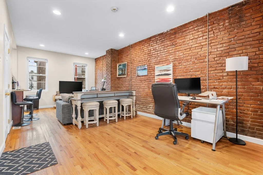 1 bed, 1 bath apartment for rent at 6 Drake Pl Unit 2, East Boston