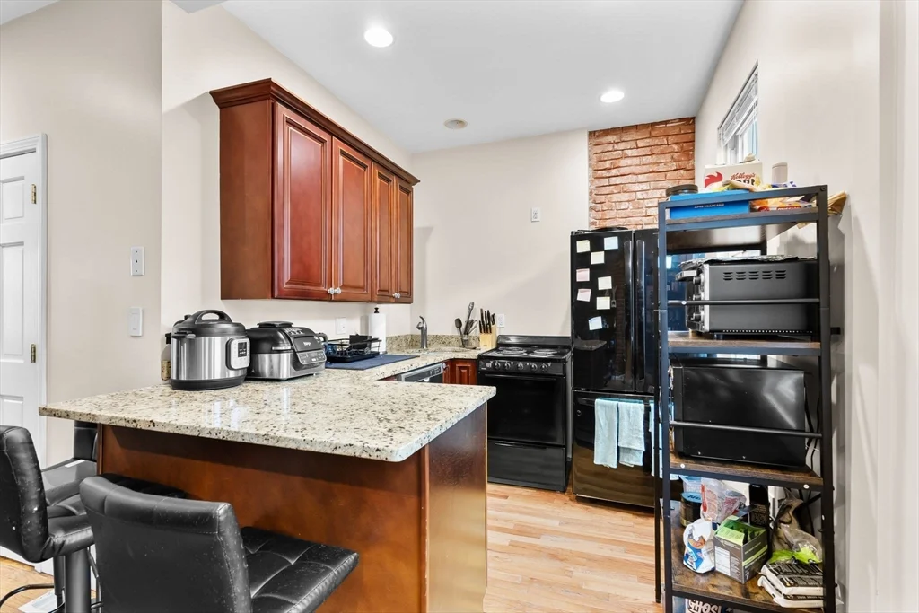 1 bed, 1 bath apartment for rent at 6 Drake Pl Unit 2, East Boston — photo 7 of 11