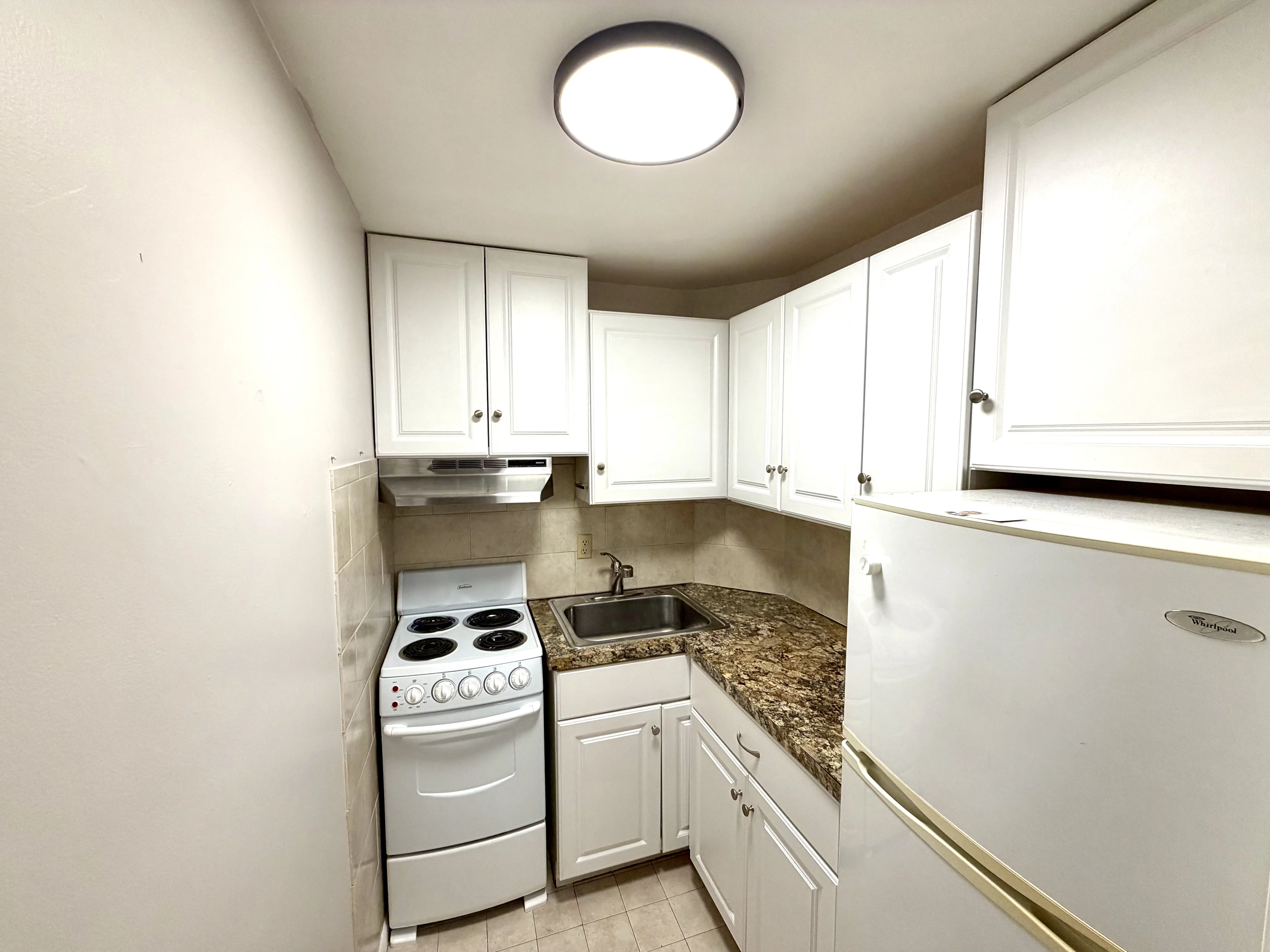 1 bed, 1 bath apartment for rent at 6 Drummer Rd Unit F1, Acton — photo 6 of 15