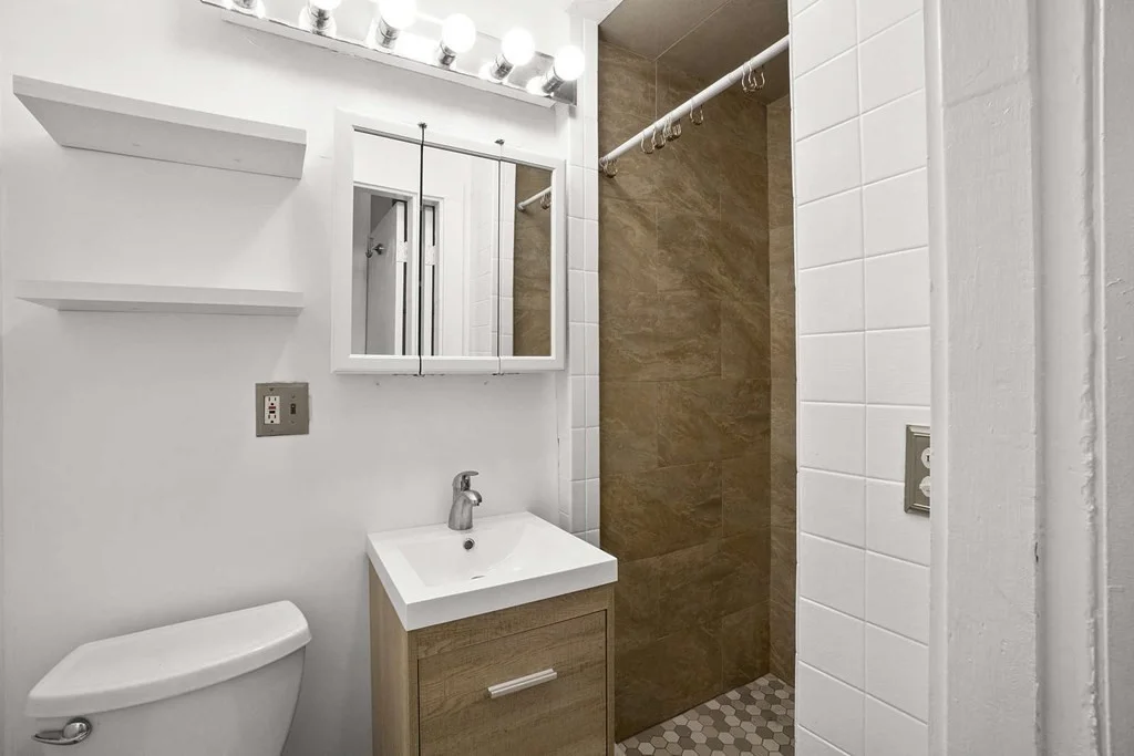 2 bed, 1 bath apartment for rent at 6 Dwight St Unit 1, South End — photo 7 of 20