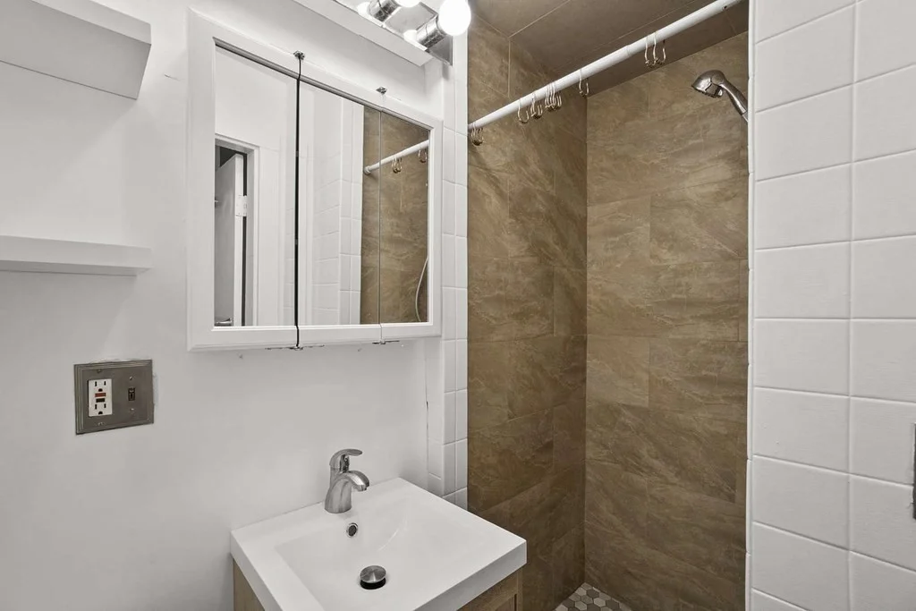 2 bed, 1 bath apartment for rent at 6 Dwight St Unit 1, South End — photo 8 of 20