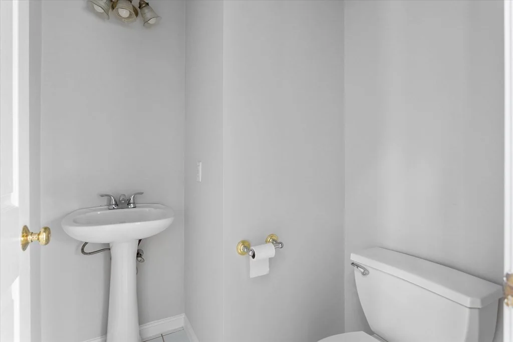 2 bed, 2 bath apartment for rent at 6 Eagle Dr Unit 6, Shrewsbury — photo 14 of 28