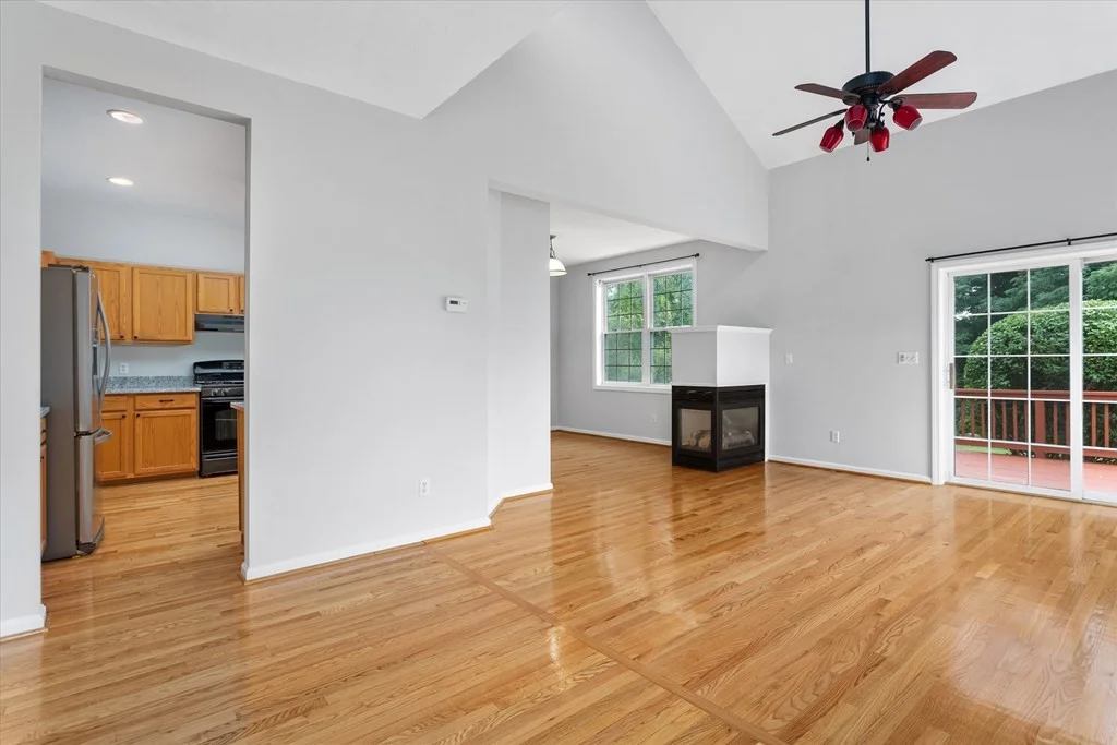 2 bed, 2 bath apartment for rent at 6 Eagle Dr Unit 6, Shrewsbury — photo 4 of 28