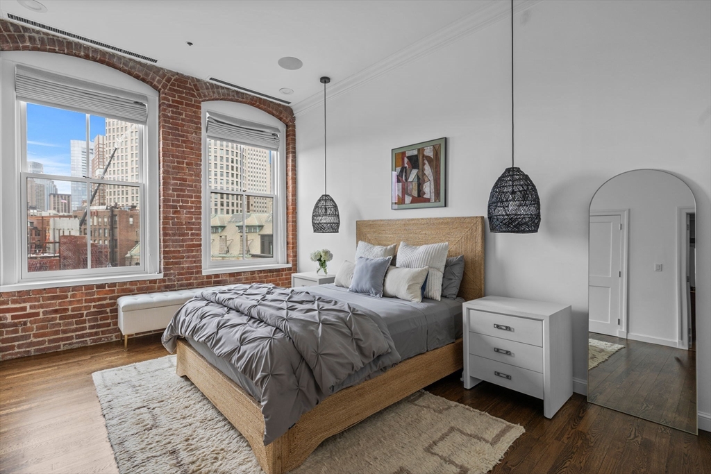 2 bed, 2 bath apartment for rent at 6 Edgerly Pl Unit 401, Back Bay — photo 11 of 19