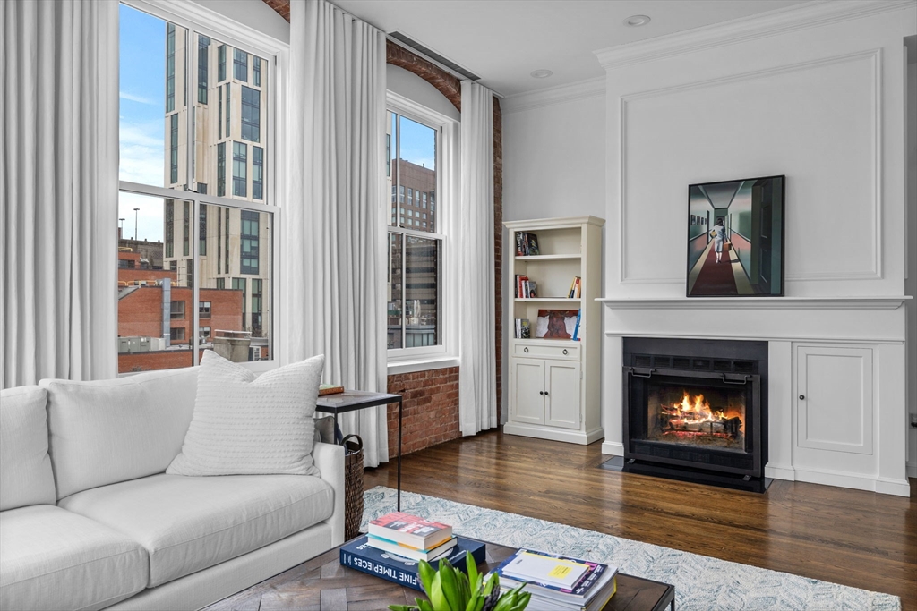 2 bed, 2 bath apartment for rent at 6 Edgerly Pl Unit 401, Back Bay — photo 4 of 19