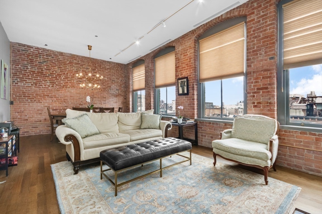 2 bed, 2 bath apartment for rent at 6 Edgerly Pl Unit 405, Back Bay — photo 7 of 17