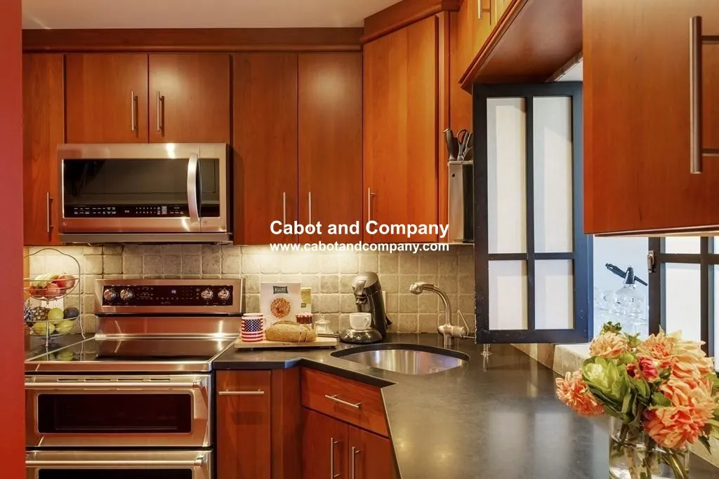 2 bed, 1.5 bath apartment for rent at 6 Edgerly Pl Unit 504A, Back Bay — photo 5 of 12
