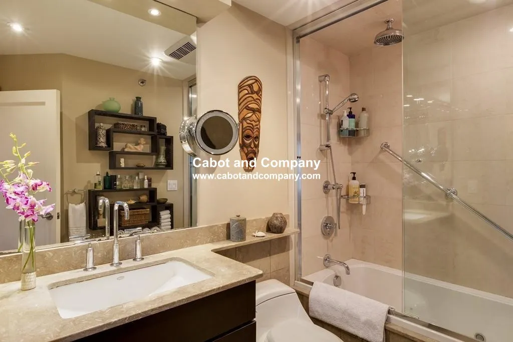 2 bed, 1.5 bath apartment for rent at 6 Edgerly Pl Unit 504A, Back Bay — photo 10 of 12