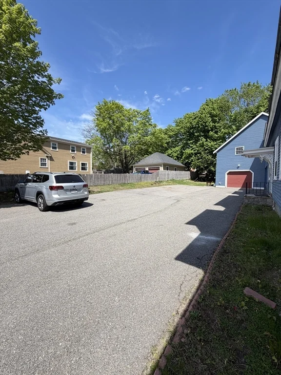 4 bed, 1 bath apartment for rent at 6 Edwards Pl Unit 2, Chelmsford — photo 38 of 40