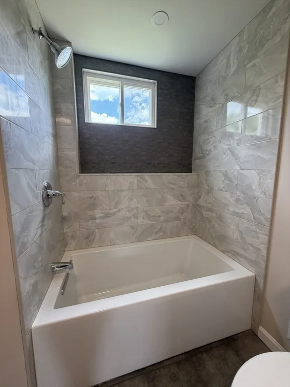 4 bed, 1 bath apartment for rent at 6 Edwards Pl Unit 2, Chelmsford — photo 20 of 40