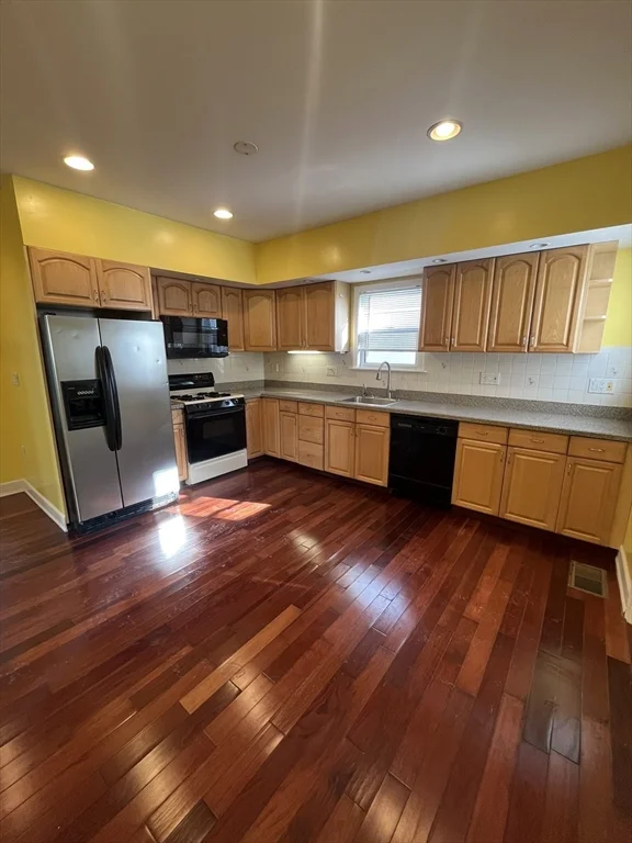 2 bed, 2 bath apartment for rent at 6 Eliot Unit 1, Ward Two — photo 8 of 30