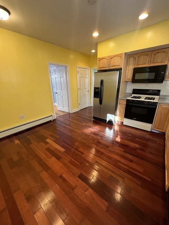 2 bed, 2 bath apartment for rent at 6 Eliot Unit 1, Ward Two — photo 7 of 30