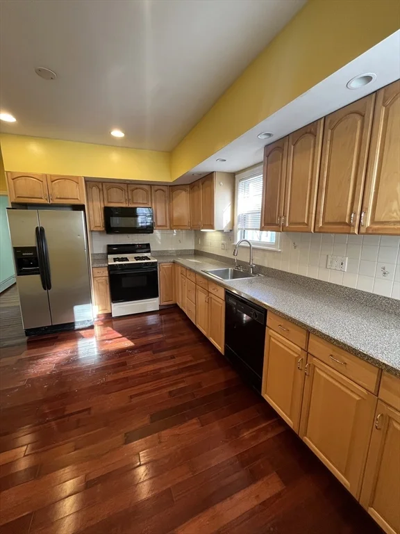 2 bed, 2 bath apartment for rent at 6 Eliot Unit 1, Ward Two — photo 6 of 30
