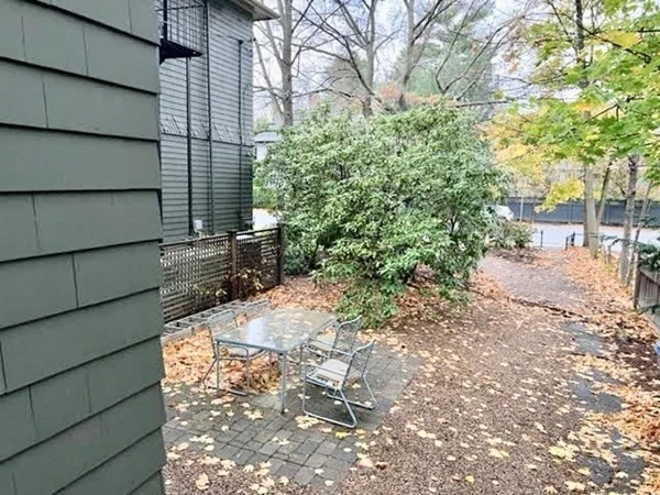 1 bed, 1 bath apartment for rent at 6 Elmwood Ave Unit 6, Cambridge — photo 8 of 8